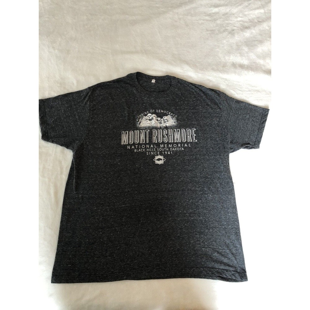 Mount Rushmore‎ Shirt Mens XL Extra Large Gray Hills South Dakota Short Sleeve